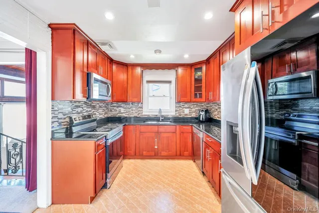 $849,000 | 885 Downing Road, Valley Stream, NY 11580