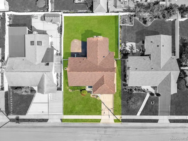 $849,000 | 885 Downing Road, Valley Stream, NY 11580