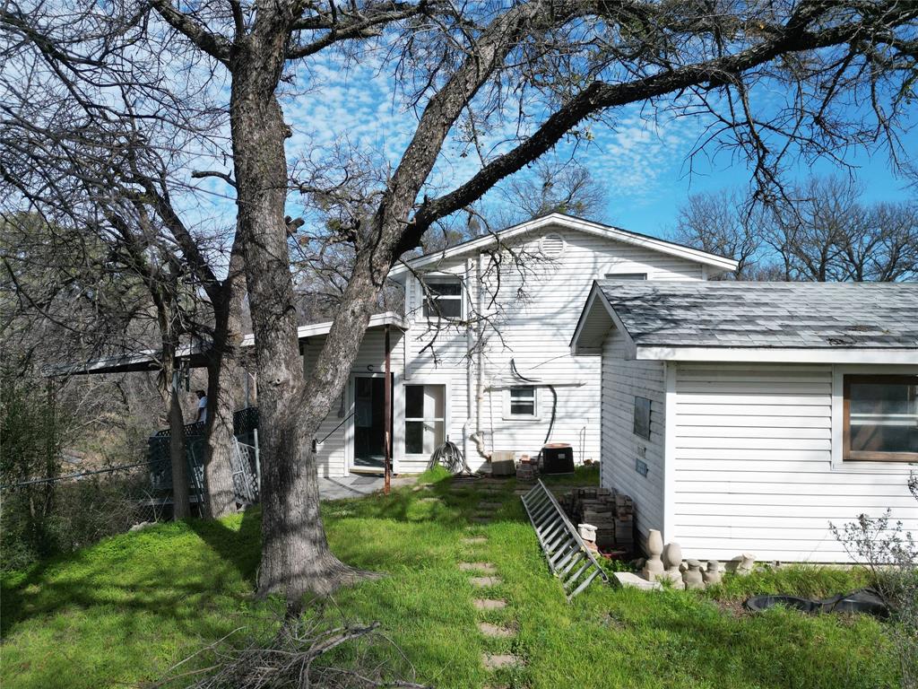 7028 Edgewater Trail Fort Worth, TX 76135 - Photo 5 of 15