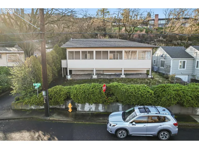 $799,000 | 1610 Kelly Avenue, The Dalles, OR 97058