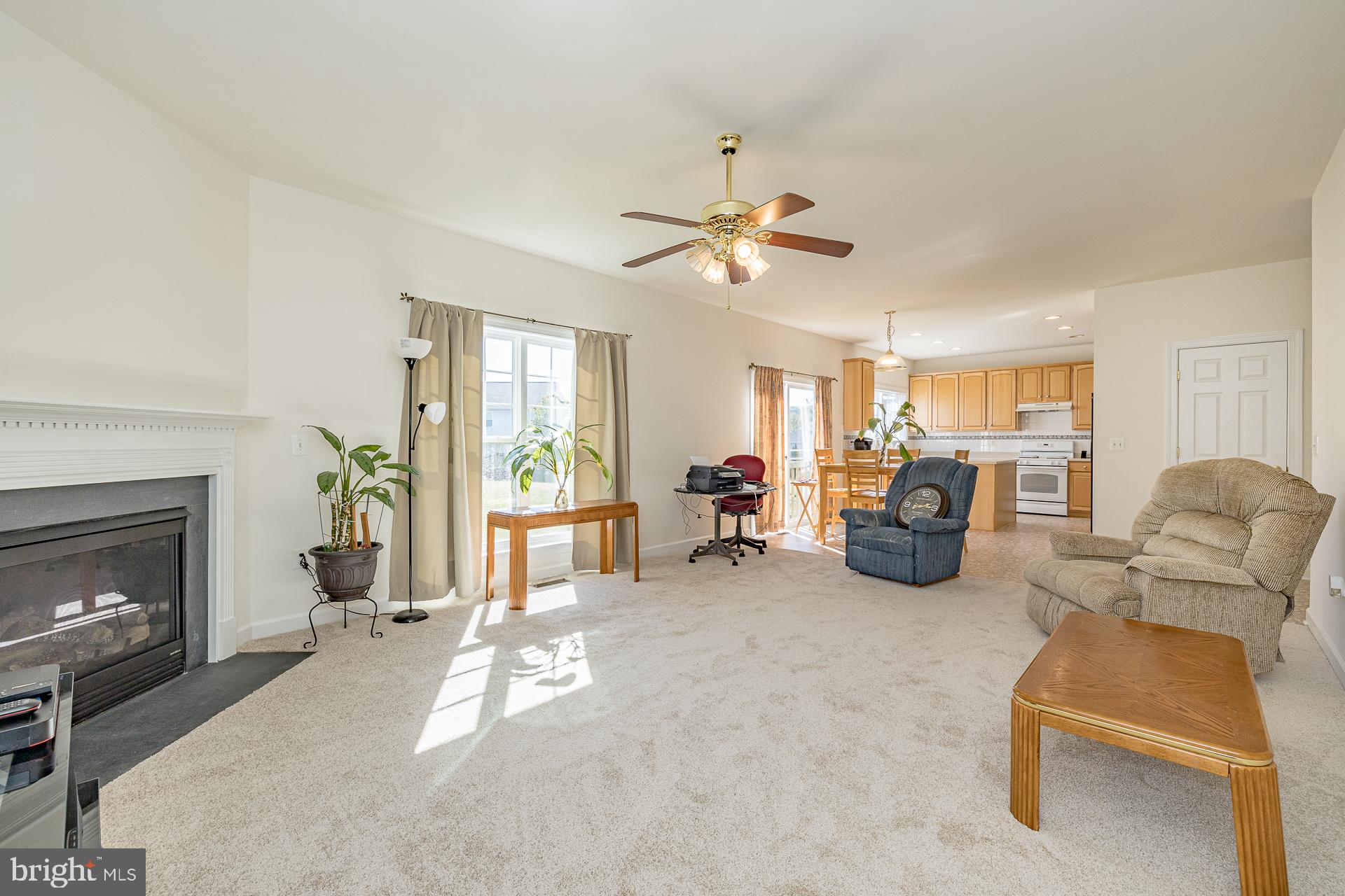 4177 Agency Loop Triangle, VA 22172 - Photo 14 of 40 Family room has lots of natural sunlight