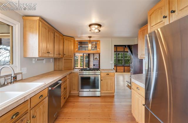 3795 Overlook Road Colorado Springs, CO 80906 - Photo 20 of 46