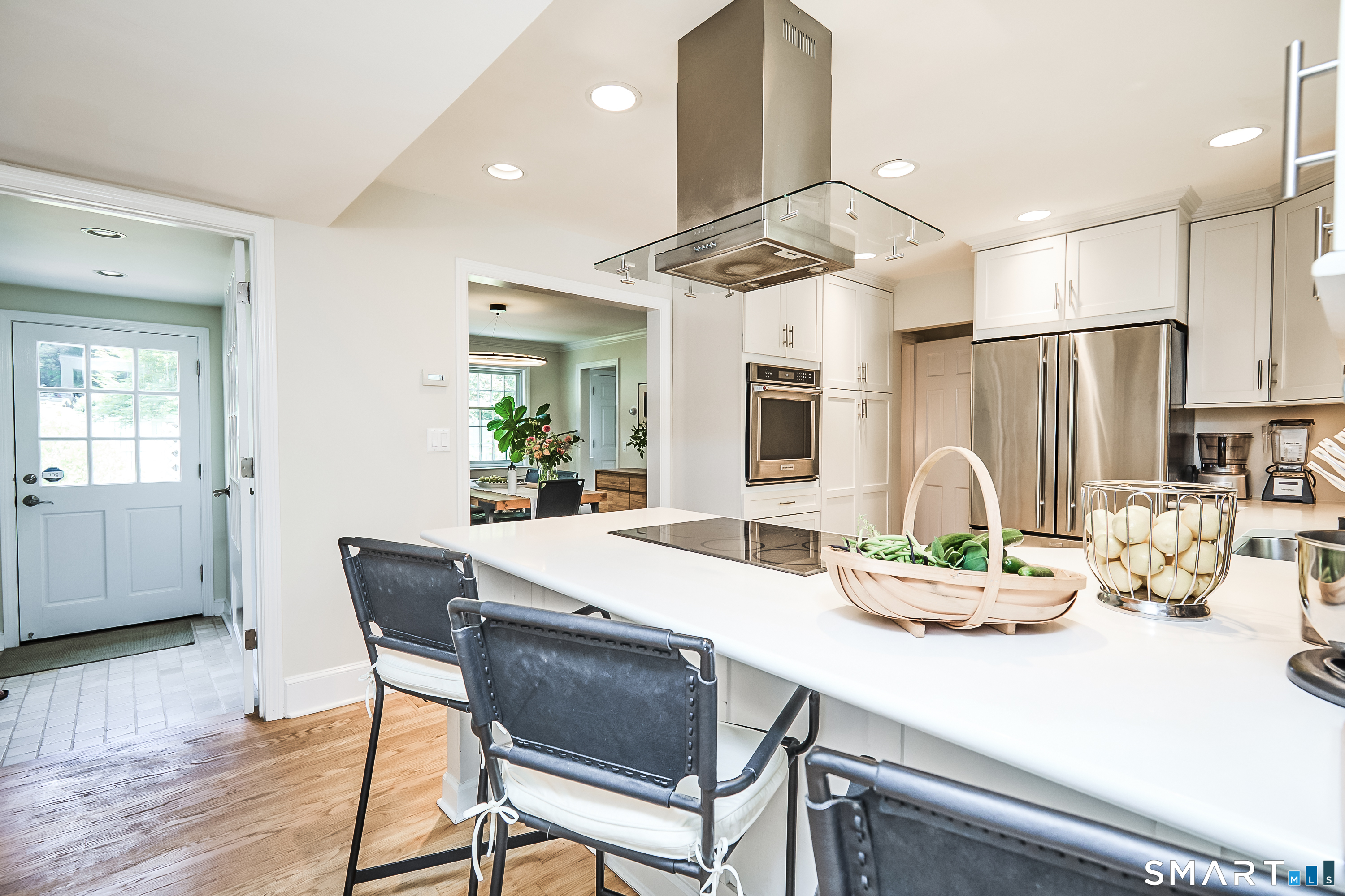 188 Compo Road South Westport, CT 06880 - Photo 14 of 39 a view of a dining room with furniture