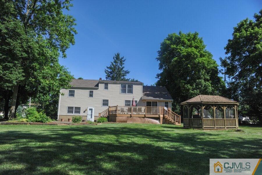 137 Overbrook Road Piscataway, NJ 08854 - Photo 3 of 22 Gallery Image 3