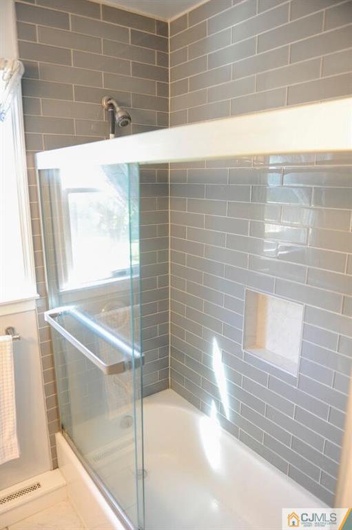 137 Overbrook Road Piscataway, NJ 08854 - Photo 21 of 22 Gallery Image 21