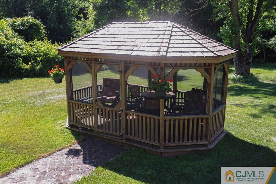 137 Overbrook Road Piscataway, NJ 08854 - Photo 6 of 22 Gallery Image 6
