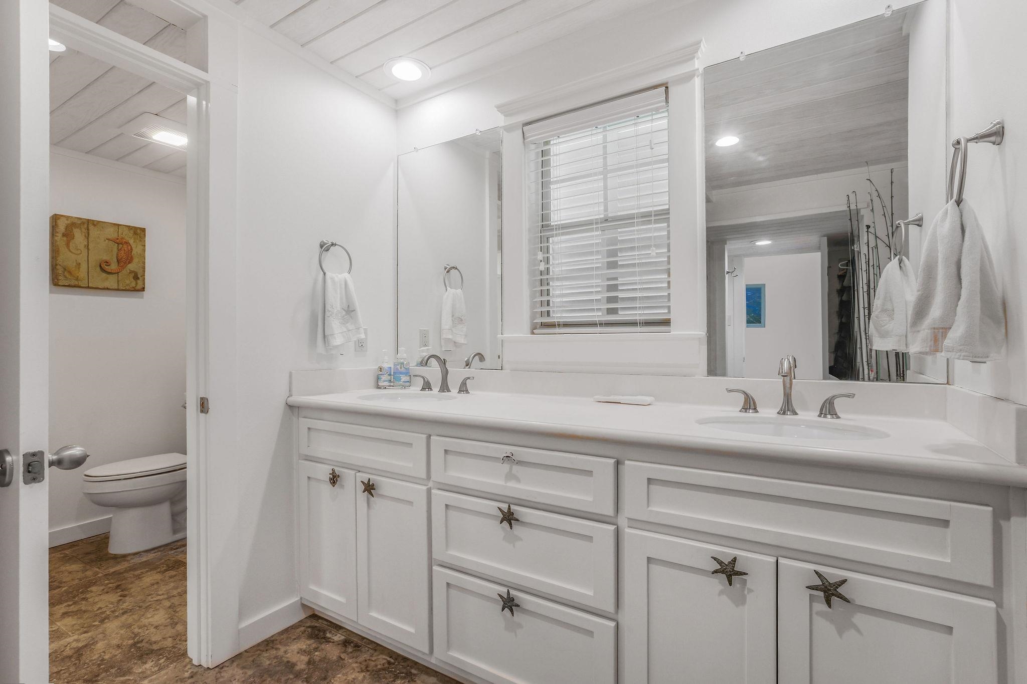 32130 River Road Orange Beach, AL 36561 - Photo 26 of 51 Bathroom