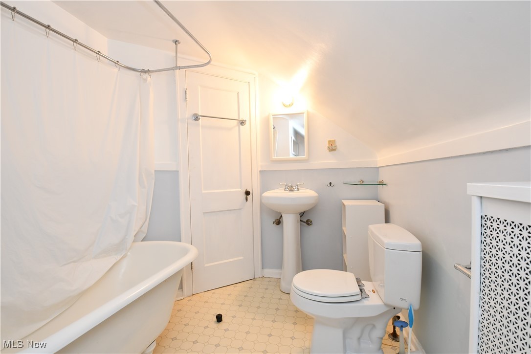 3305 Ardmore Road Cleveland, OH 44120 - Photo 27 of 33 Gallery Image 27