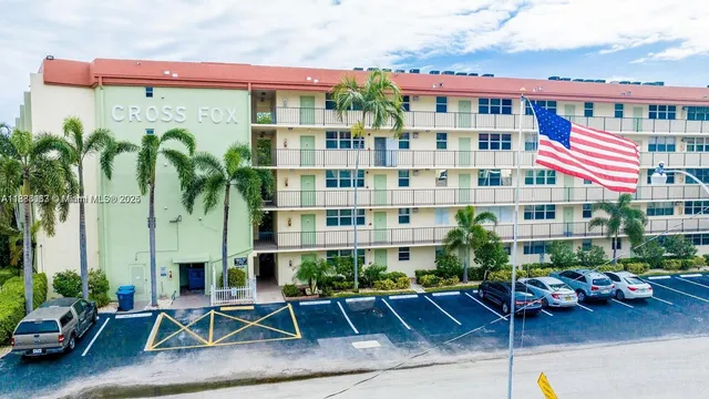 $249,000 | 5300 Northeast 24th Terrace, Unit 422C, Fort Lauderdale, FL 33308