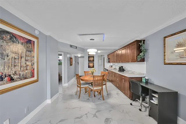 $249,000 | 5300 Northeast 24th Terrace, Unit 422C, Fort Lauderdale, FL 33308