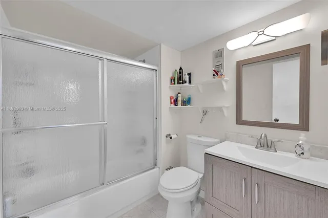 $249,000 | 5300 Northeast 24th Terrace, Unit 422C, Fort Lauderdale, FL 33308