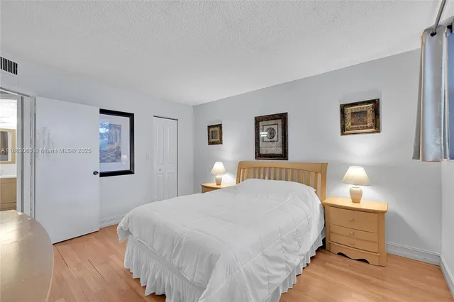 $249,000 | 5300 Northeast 24th Terrace, Unit 422C, Fort Lauderdale, FL 33308