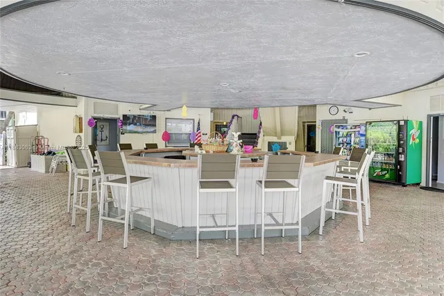 $249,000 | 5300 Northeast 24th Terrace, Unit 422C, Fort Lauderdale, FL 33308