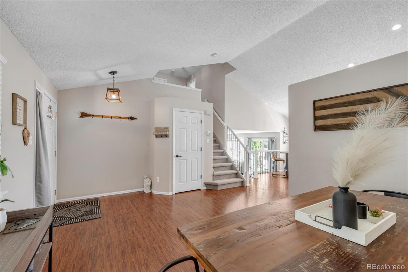 5618 Hudson Circle Thornton, CO 80241 - Photo 4 of 29