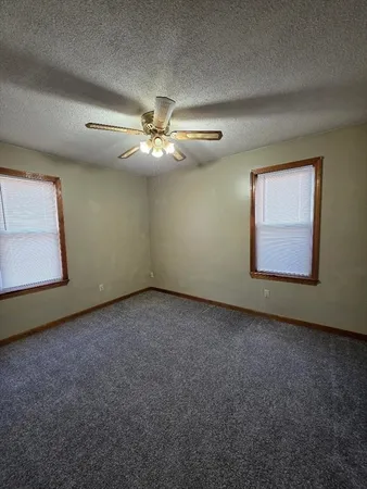 $1,400 | 451 Lindsey Street, Unit 1, Fall River, MA 02720