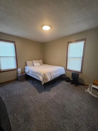 $1,425 | 451 Lindsey Street, Unit 1, Fall River, MA 02720