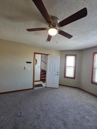 $1,400 | 451 Lindsey Street, Unit 1, Fall River, MA 02720