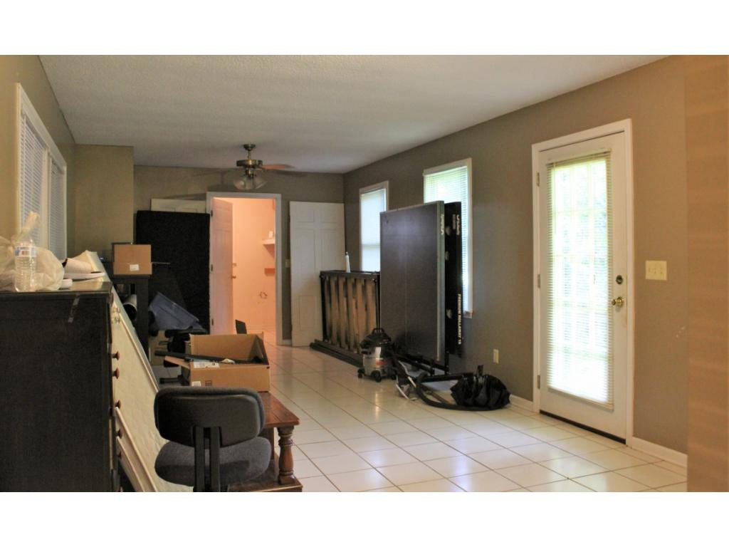 1302 Ridgecrest Road Johnson City, TN 37604 - Photo 4 of 11 Photo 4