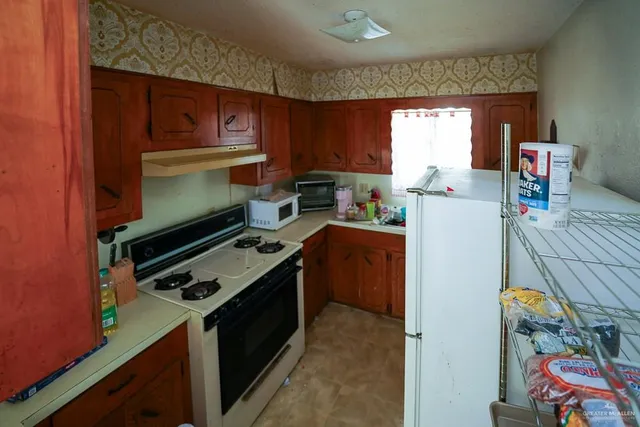 $110,000 | 500 East Vfw Avenue, Elsa, TX 78543