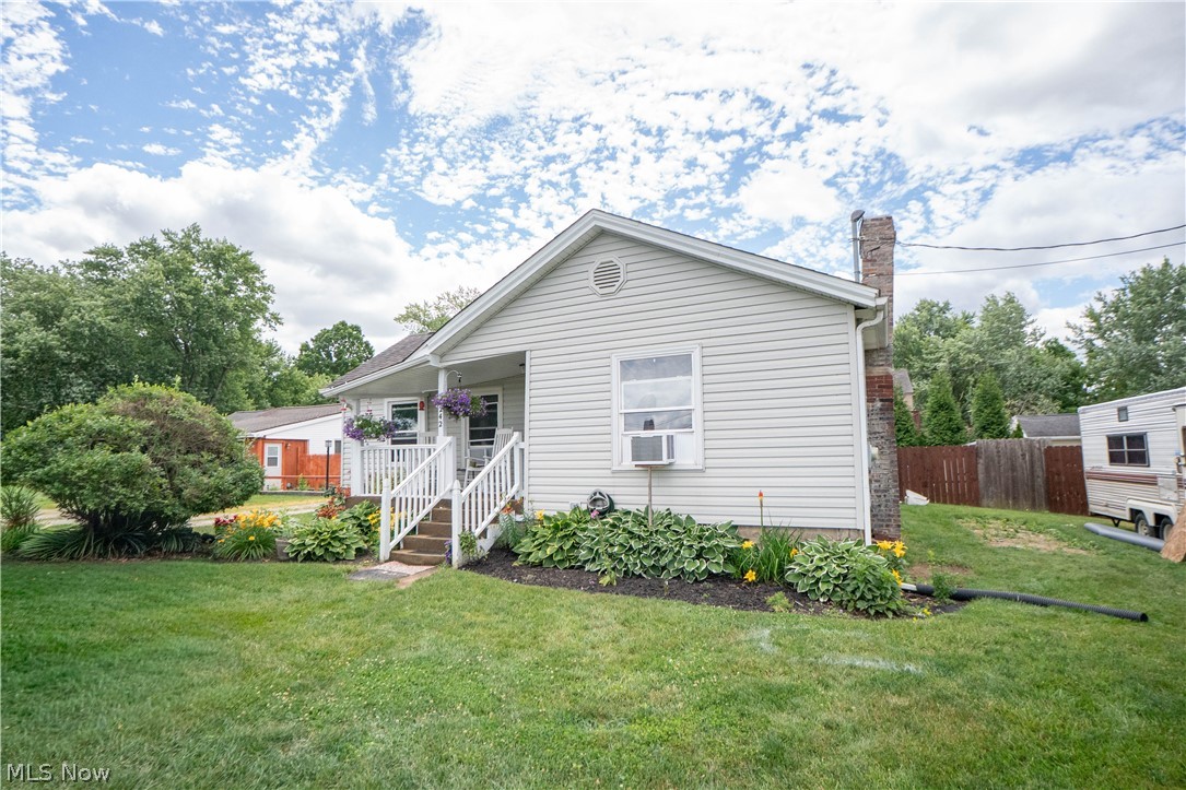 8242-8244 Navarre Road Southwest Massillon, OH 44646 - Photo 1 of 23