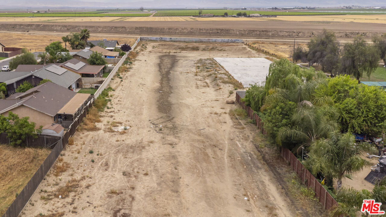 10111 Habecker Road Lamont, CA 93241 - Photo 19 of 30