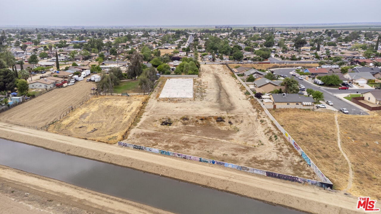 10111 Habecker Road Lamont, CA 93241 - Photo 23 of 30