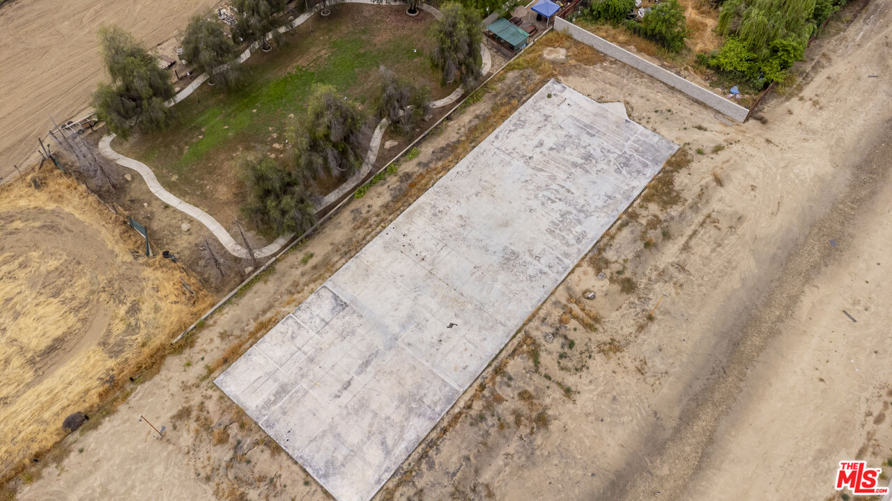 10111 Habecker Road Lamont, CA 93241 - Photo 24 of 30