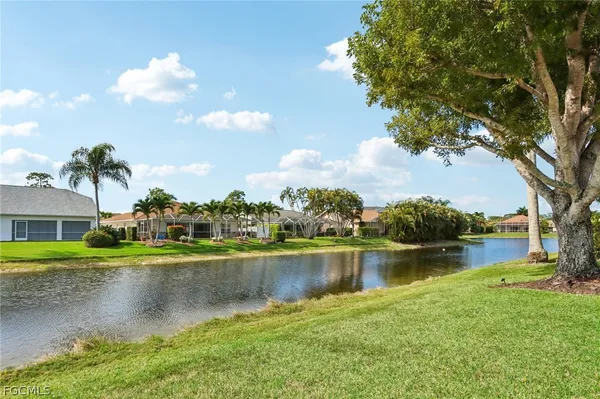 $554,000 | 5118 Harrogate Court, Naples, FL 34112