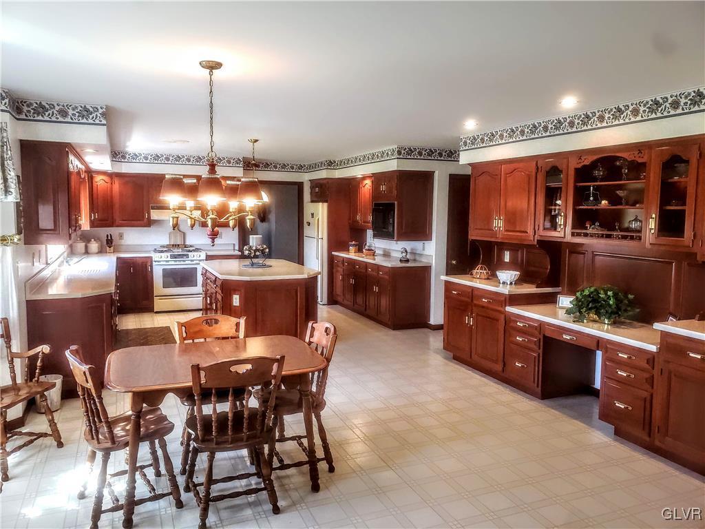 5823 Shows Road Bethlehem, PA 18017 - Photo 16 of 47 Gallery Image 16