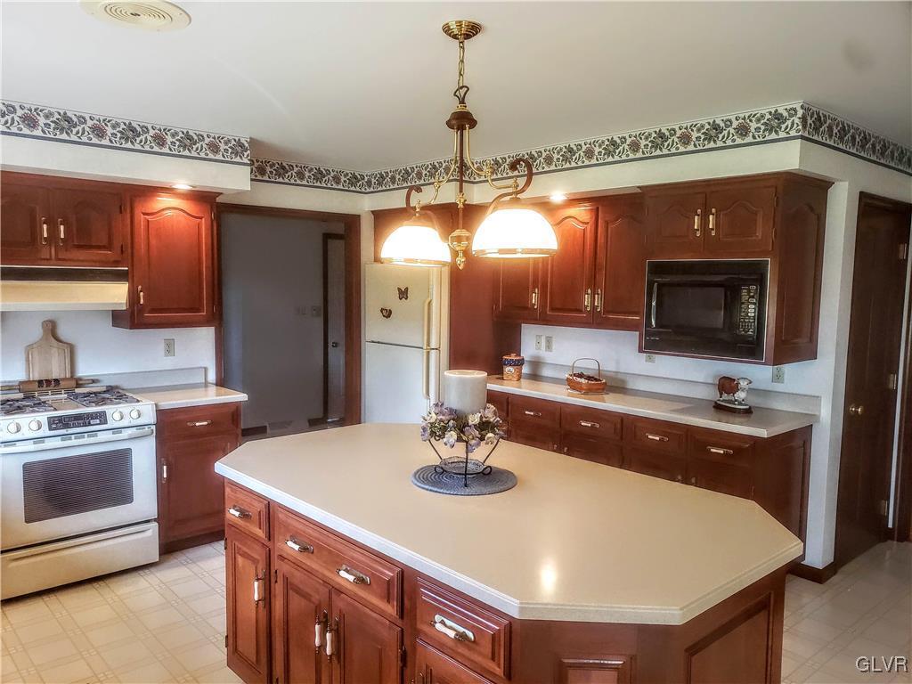 5823 Shows Road Bethlehem, PA 18017 - Photo 18 of 47 Gallery Image 18