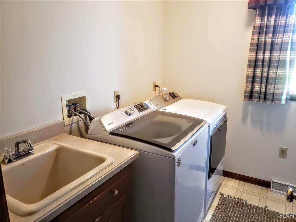 5823 Shows Road Bethlehem, PA 18017 - Photo 37 of 47 Gallery Image 37