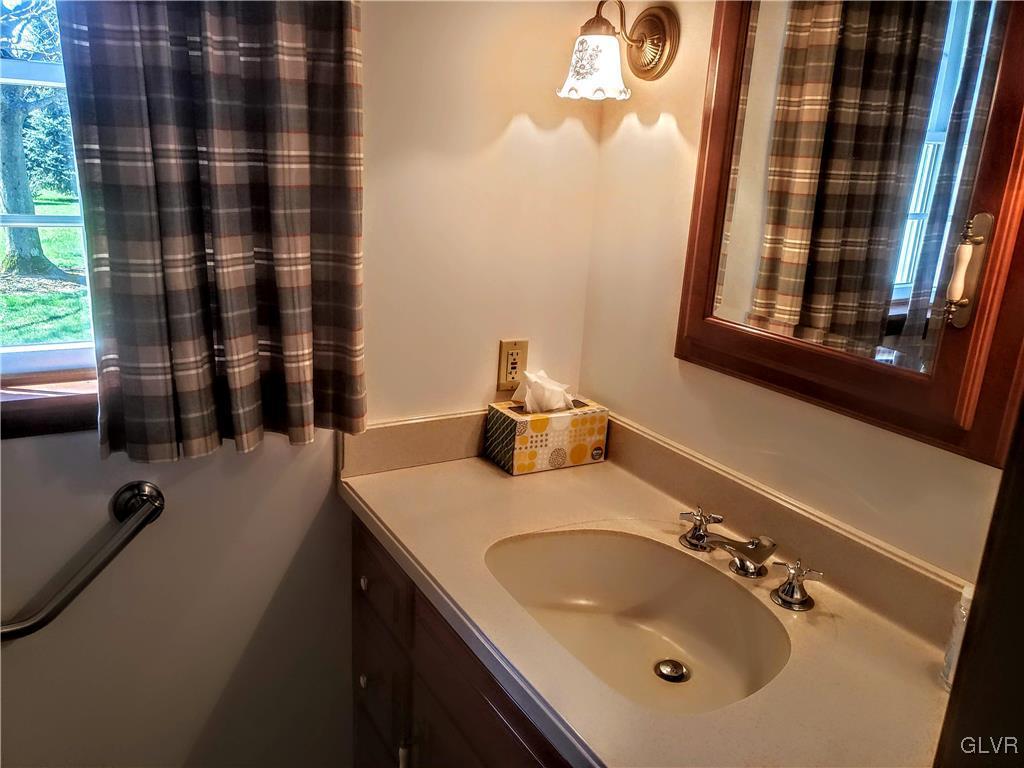 5823 Shows Road Bethlehem, PA 18017 - Photo 44 of 47 Gallery Image 44