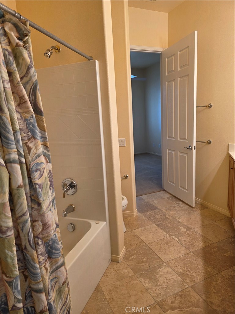 924 Brentwood Road Beaumont, CA 92223 - Photo 18 of 41 a view of a bathroom