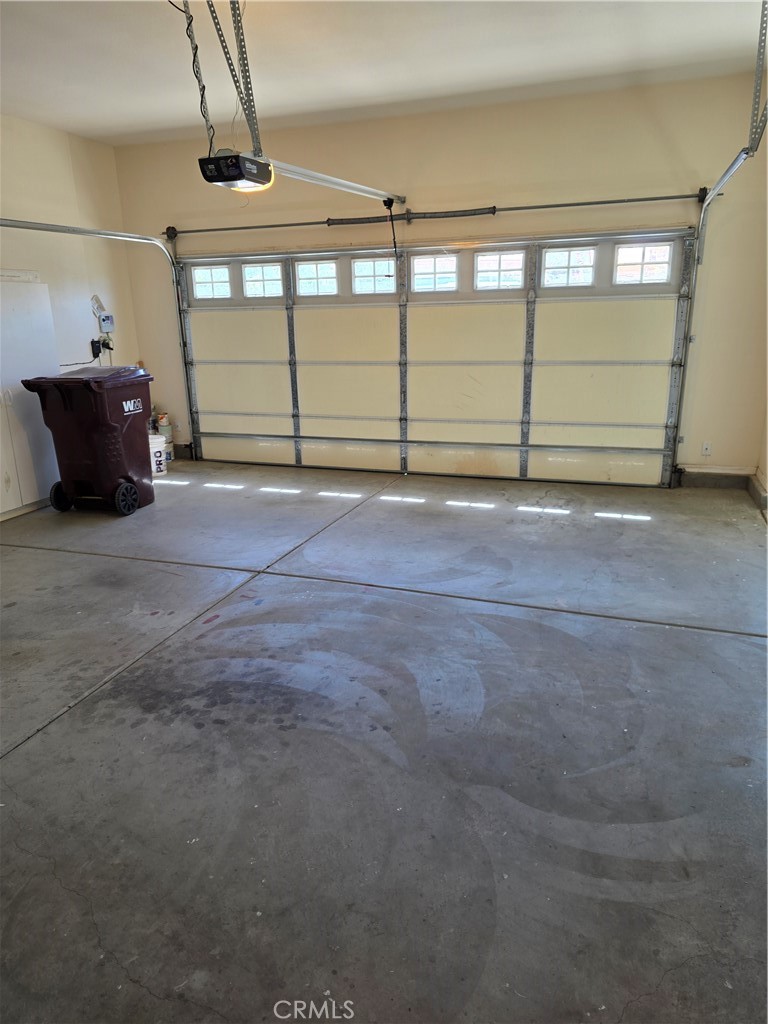 924 Brentwood Road Beaumont, CA 92223 - Photo 32 of 41 a view of a garage