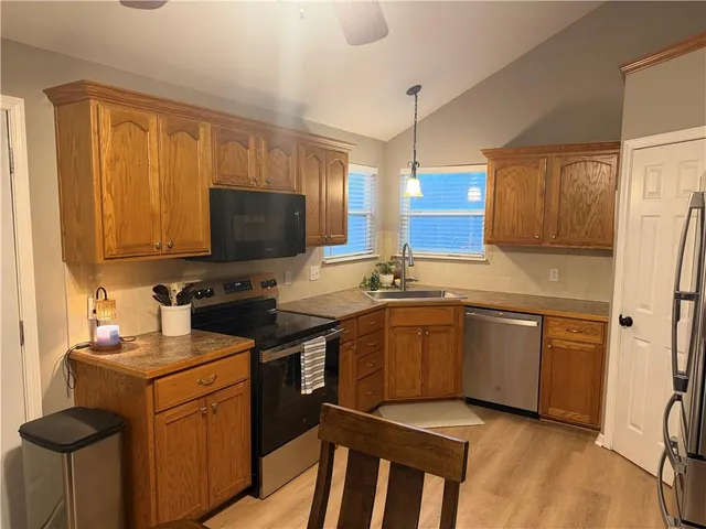 $345,000 | 521 Hillbrook Drive, Lansing, KS 66043