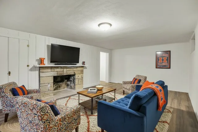 $419,900 | 1212 West Healey Street, Champaign, IL 61821