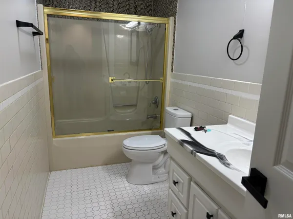 $1,900 | 3326 Jennings Drive, Springfield, IL 62704