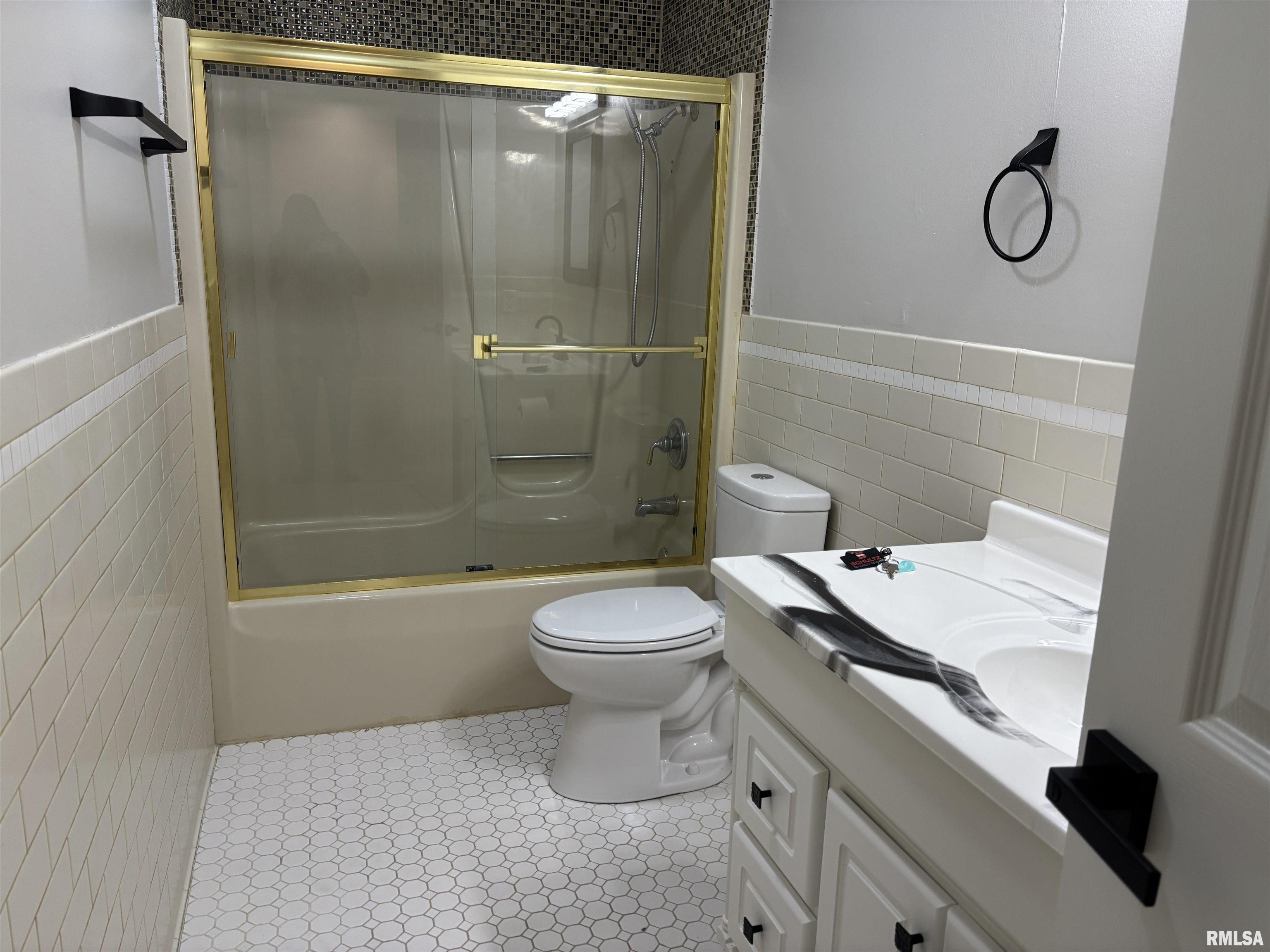 3326 Jennings Drive Springfield, IL 62704 - Photo 14 of 21