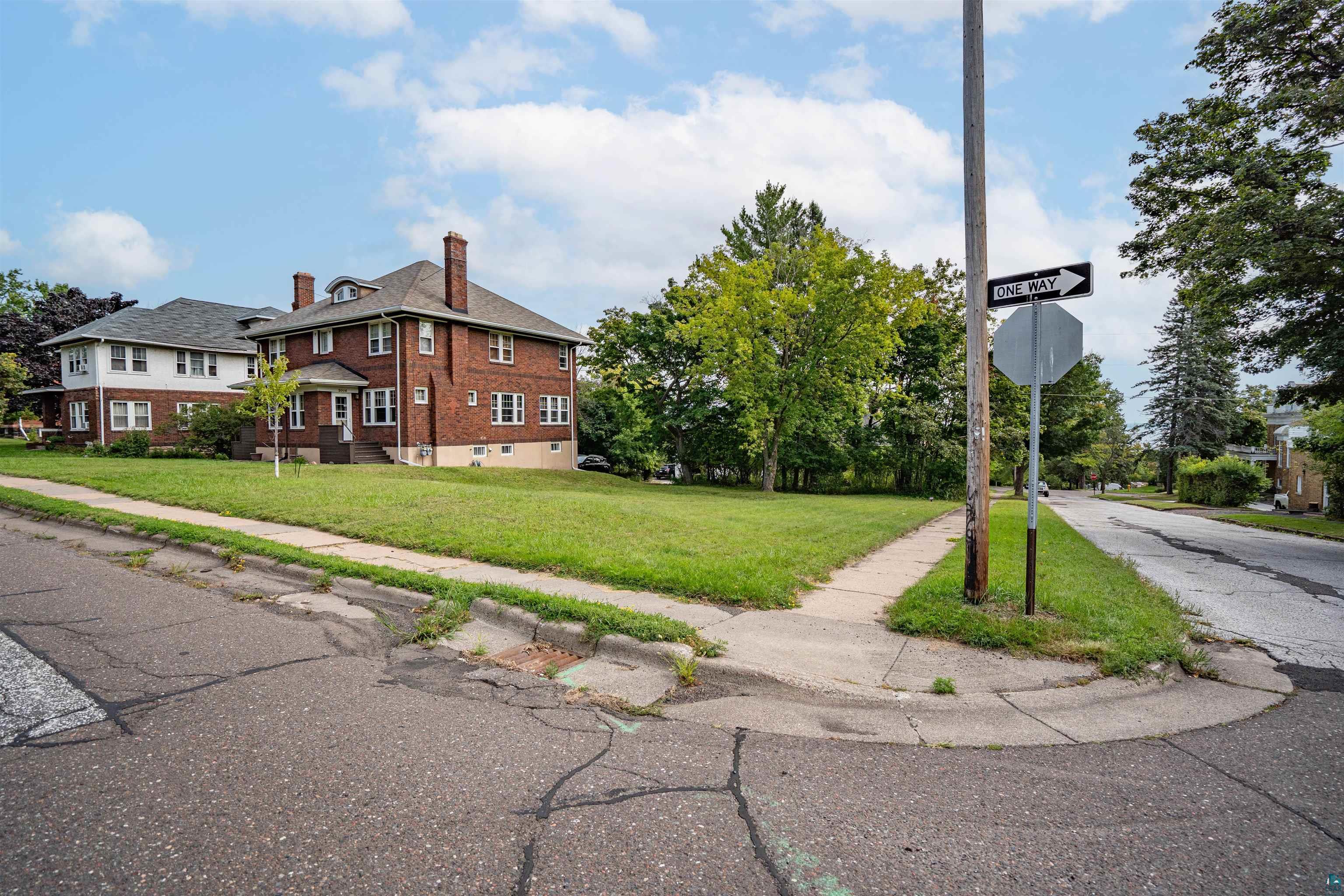 200 East 3rd Street Duluth, MN 55812 - Photo 6 of 9