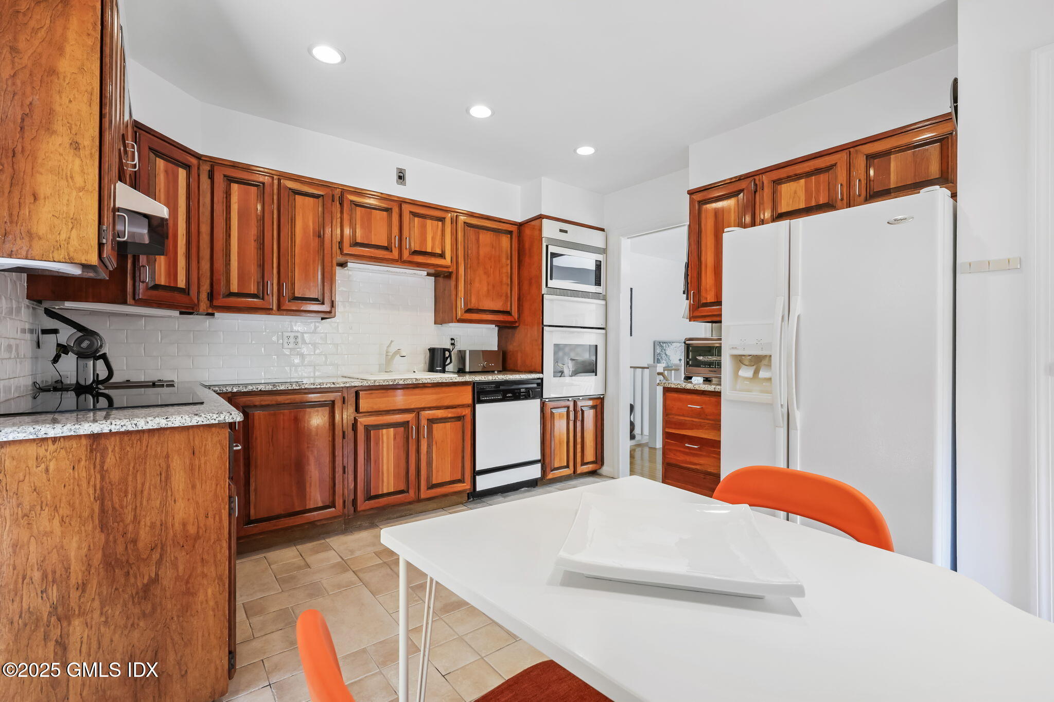 350 Valley Road Cos Cob, CT 06807 - Photo 14 of 48 14-web-or-mls-350-valley-rd