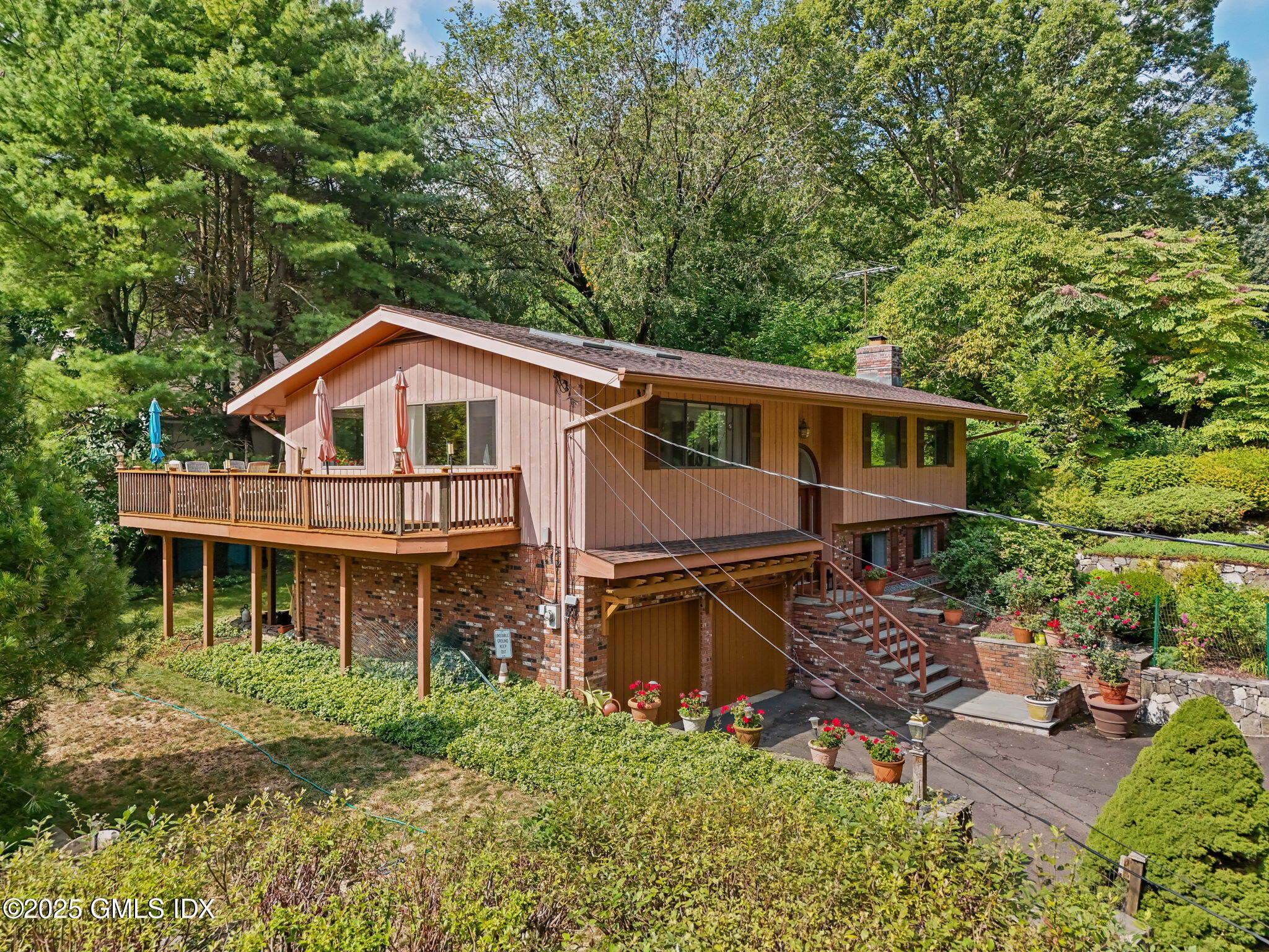 350 Valley Road Cos Cob, CT 06807 - Photo 44 of 48 46-web-or-mls-350-valley-rd