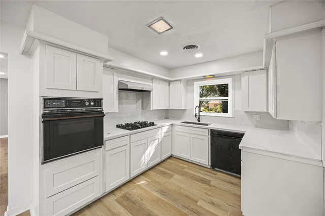 $2,050 | 10259 Old Orchard Road, La Porte, TX 77571