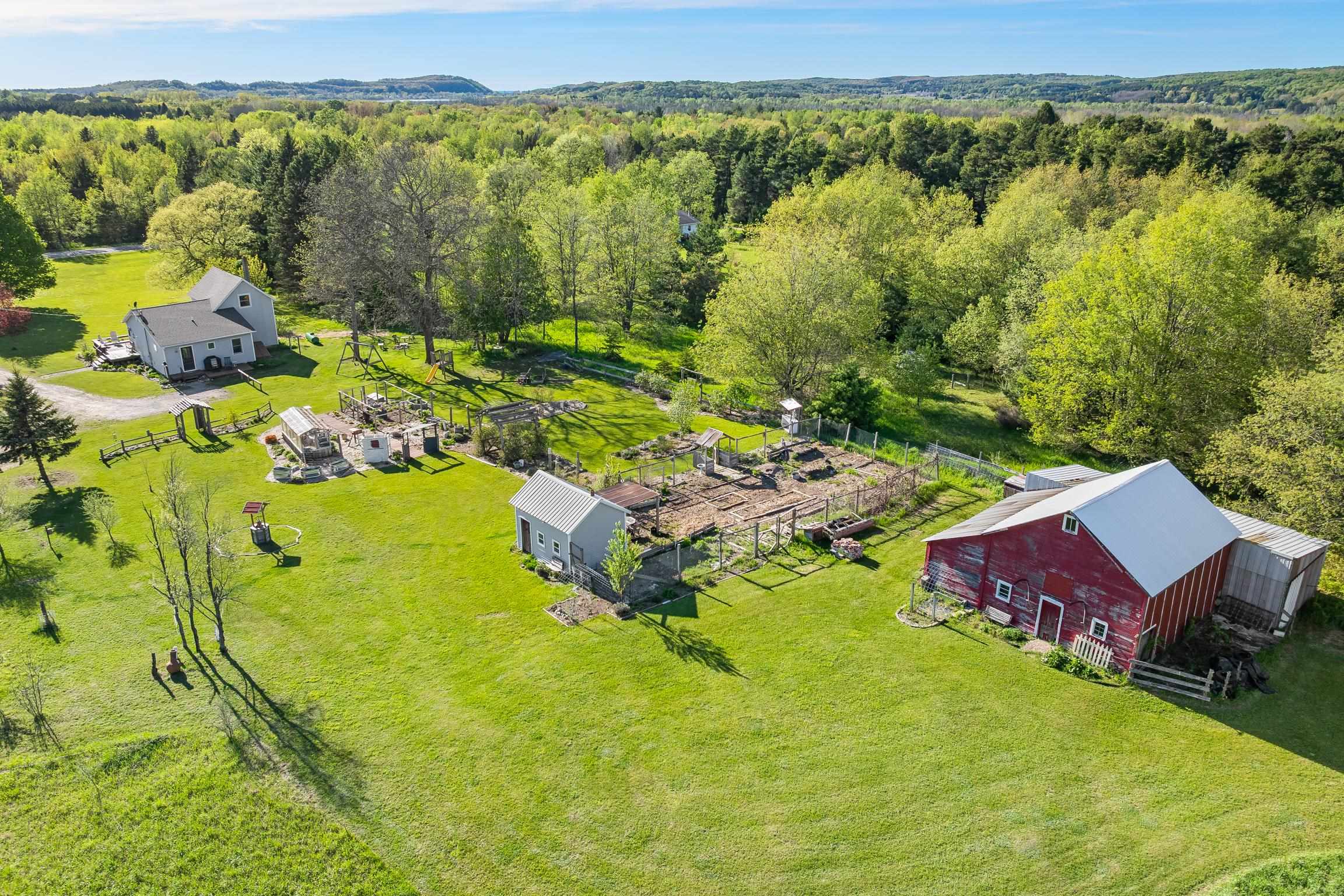 2389 Paul Rose Road Frankfort, MI 49635 - Photo 2 of 51