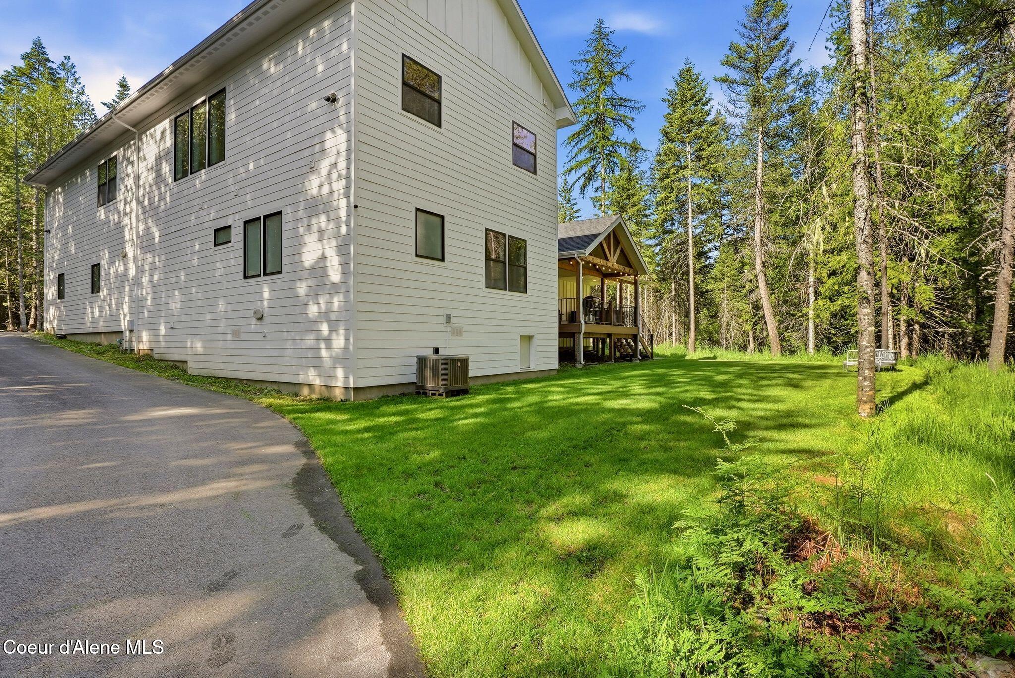 95 Klickitat Road Cocolalla, ID 83813 - Photo 58 of 66 Side Exterior
