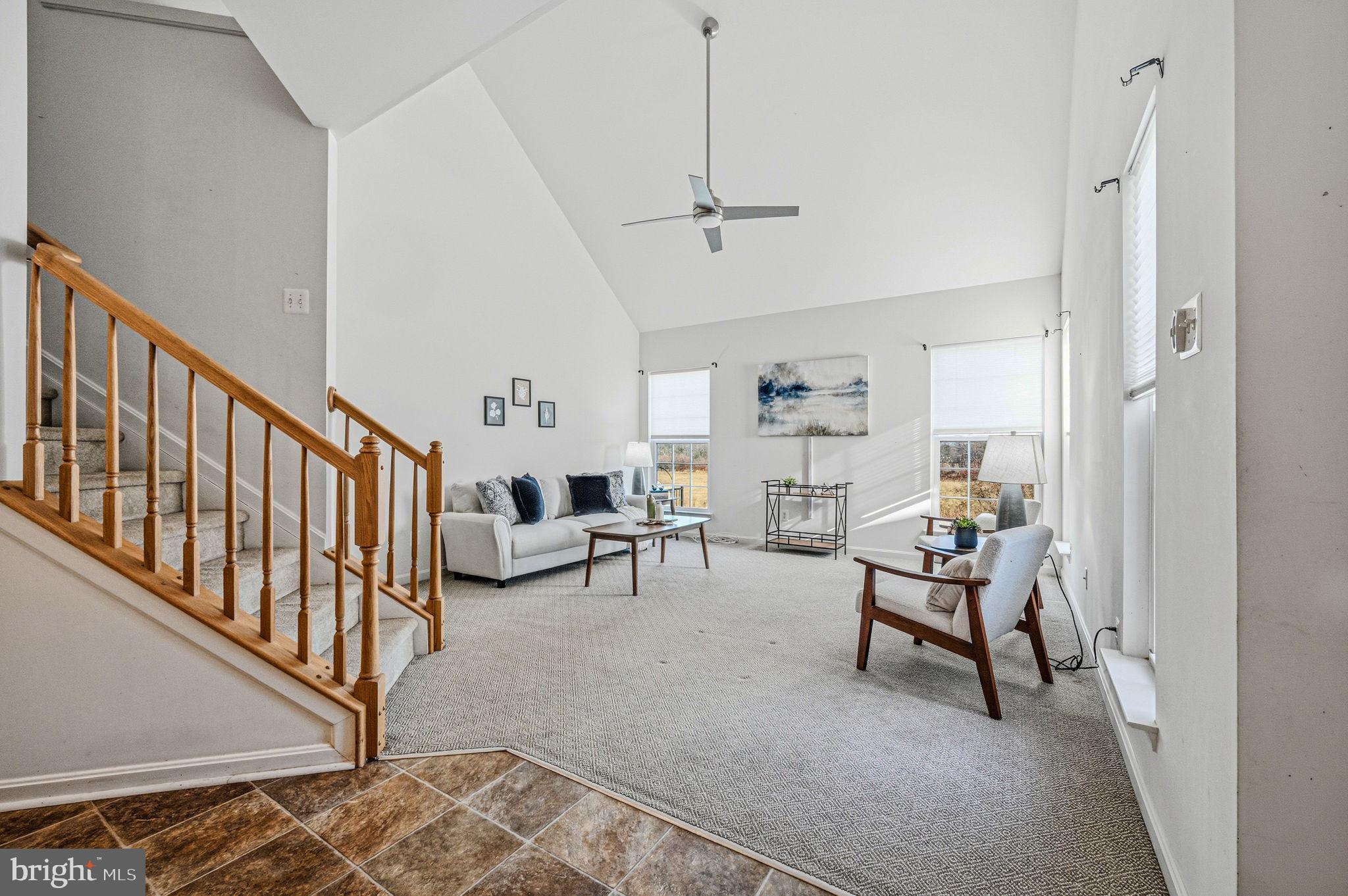 325 Pierce Run Newark, DE 19702 - Photo 14 of 42 a living room with furniture and a window