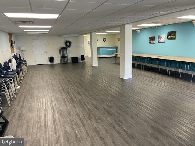 325 Pierce Run Newark, DE 19702 - Photo 42 of 42 an empty room with wooden floor and windows