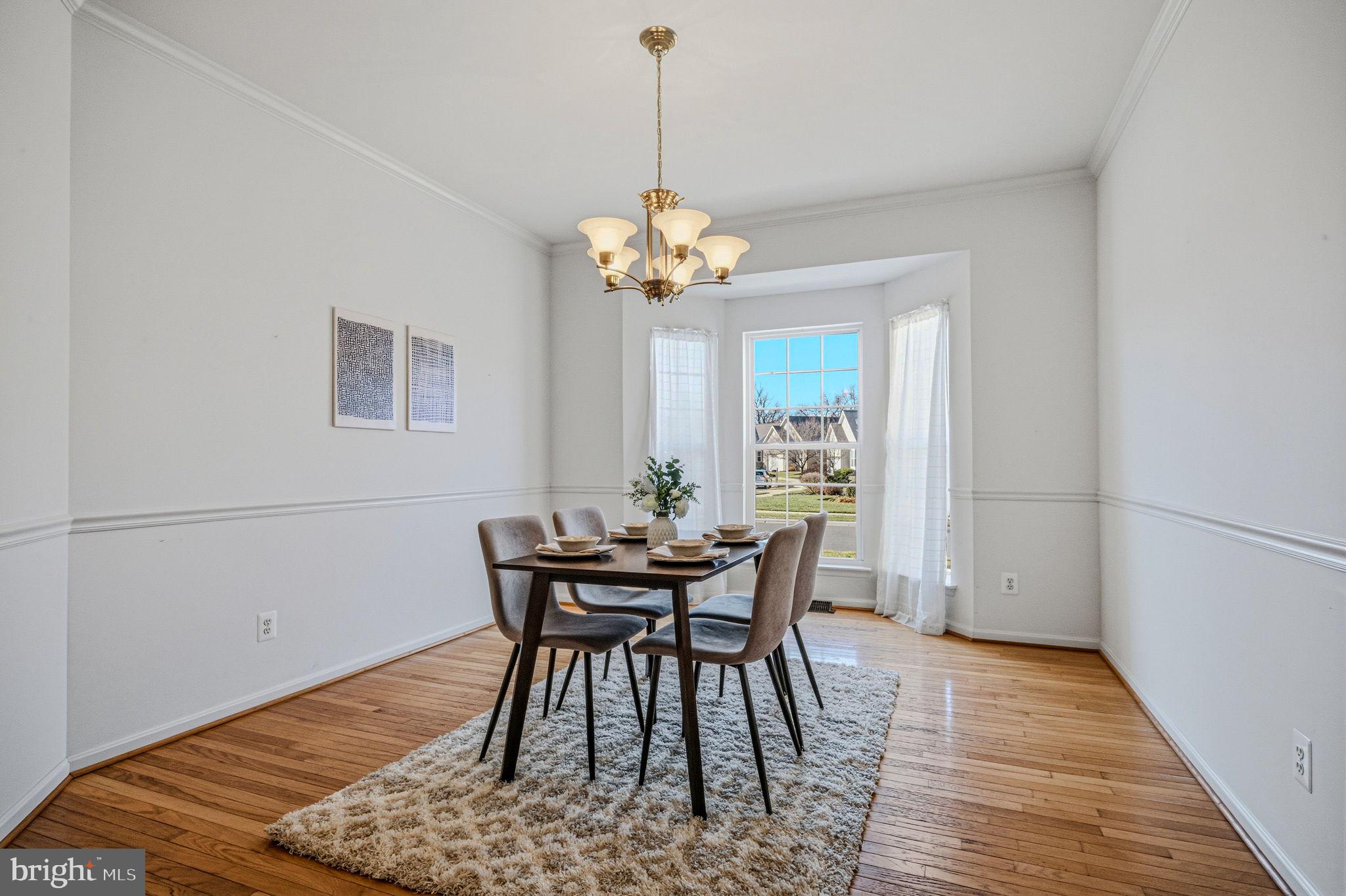 325 Pierce Run Newark, DE 19702 - Photo 5 of 42 a view of a dining room with furniture and window