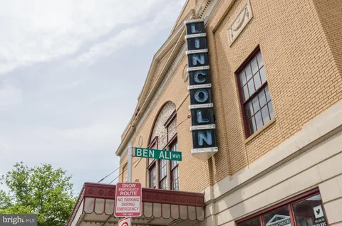 a view of street with an outside area