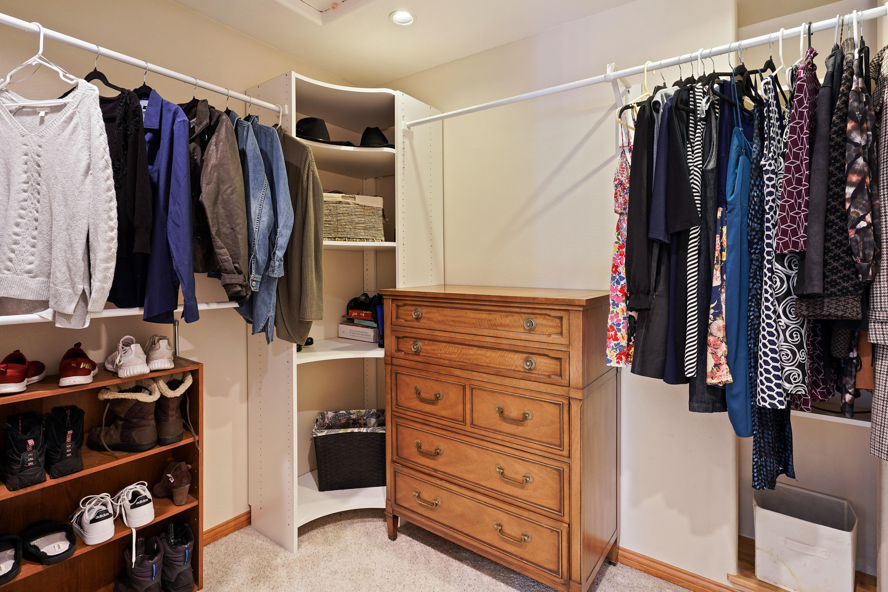 19754 Foster Road Bend, OR 97702 - Photo 35 of 58 Closet in primary bedroom suite