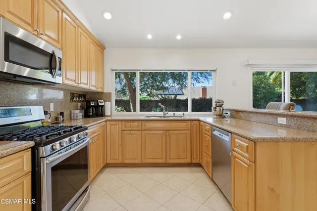 $1,299,000 | 3021 East Black Hills Court, Westlake Village, CA 91362